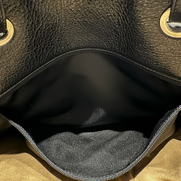 ❌SOLD❌ Authentic CHANEL On the Road Tote (Large) - Picture 12 of 14